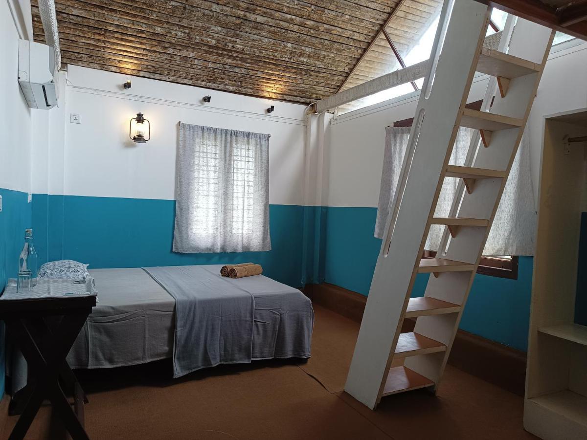 Hostel Calaila Варкала Экстерьер фото